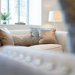 Relaxing With Large Terrace By Letmestay آمبيلسايد