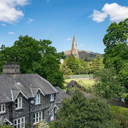 Relaxing With Large Terrace By Letmestay בית נופש *